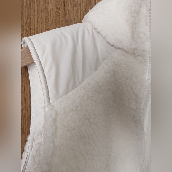 Sweaty Betty Women's Canyon Fleece Vest - Picture 7 of 9